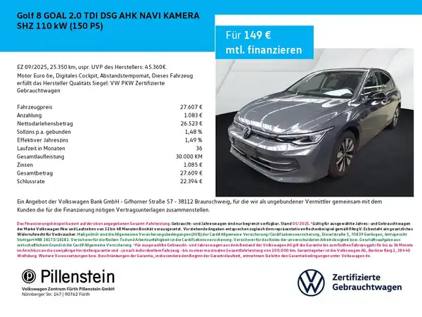 Das Bild zeigt einen silbernen VW Golf 8 von der Seite, kombiniert mit einer Anzeige für Finanzierungsdetails. Es ist das Händlerlogo vorhanden und es sind markante Texteinblendungen zu sehen.