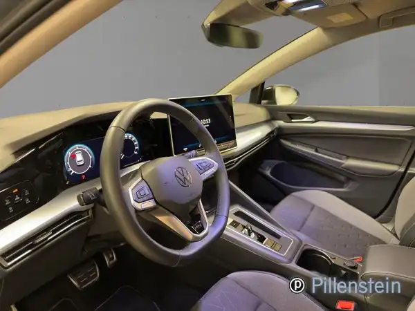 VW GOLF (11/19)