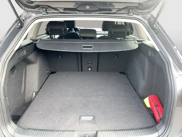 VW GOLF VARIANT (13/17)