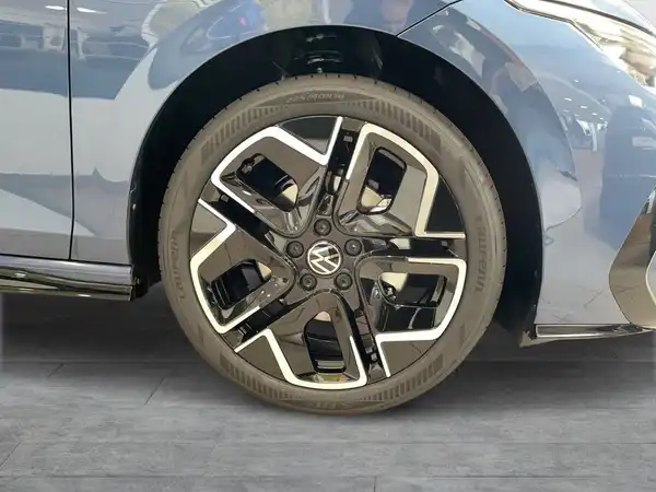 VW GOLF (6/15)