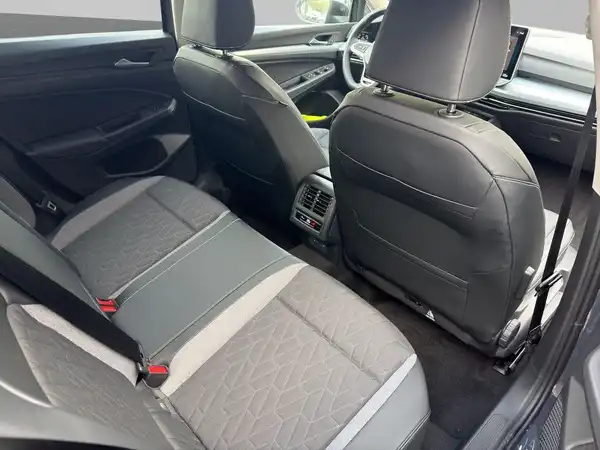VW GOLF (18/25)