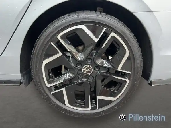 VW GOLF VARIANT (4/16)