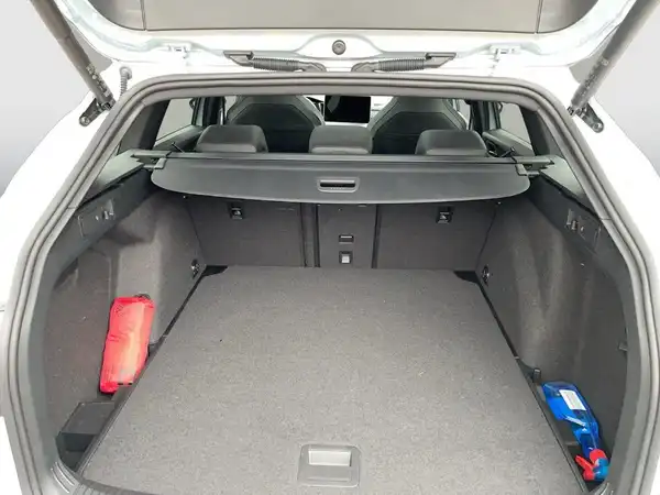 VW GOLF VARIANT (13/19)