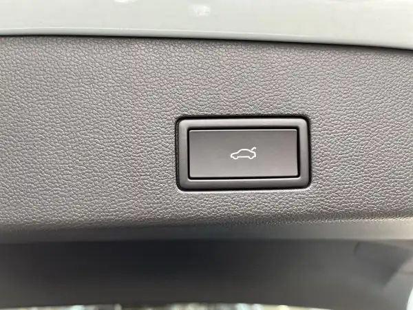 VW GOLF VARIANT (14/19)