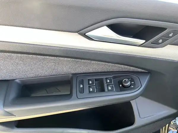 VW GOLF (18/22)