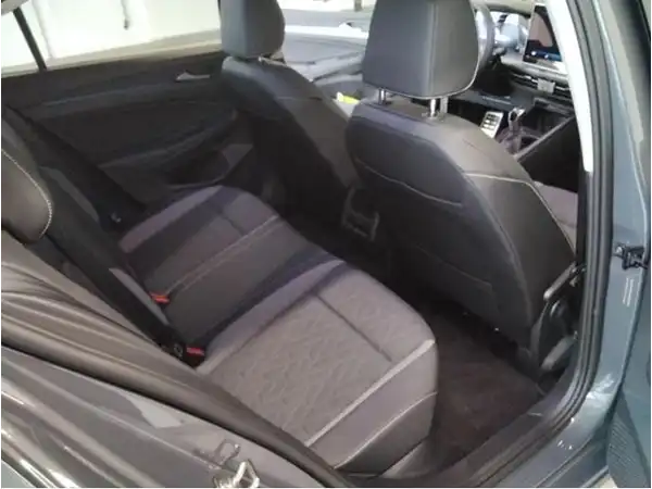 VW GOLF (6/8)