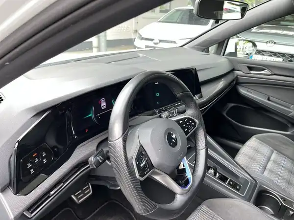 VW GOLF GTE (17/22)