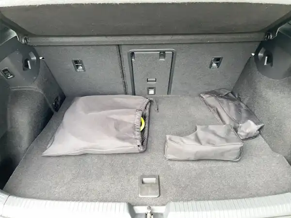 VW GOLF GTE (10/22)