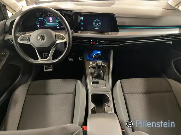 VW GOLF (8/17)