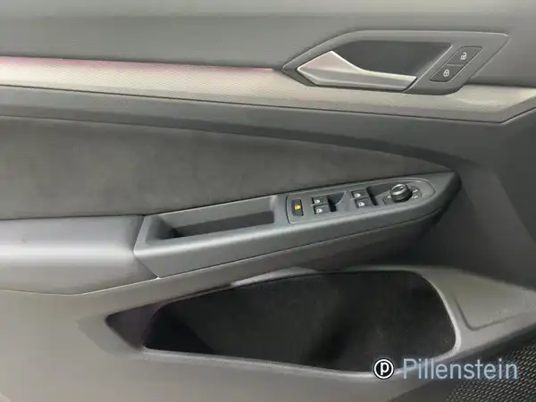 VW GOLF (8/16)