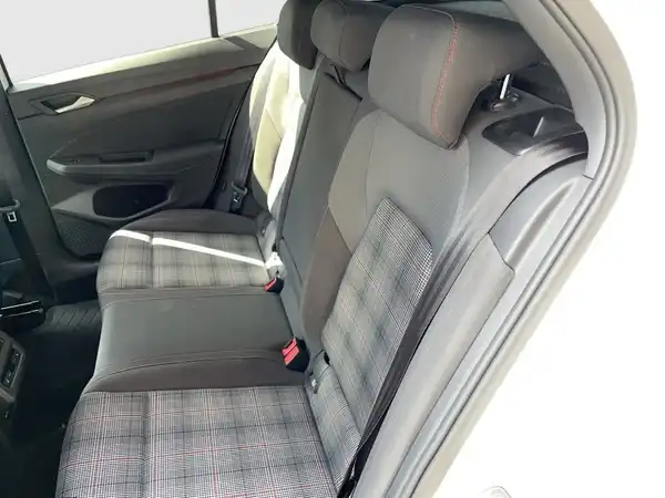 VW GOLF GTI (8/21)