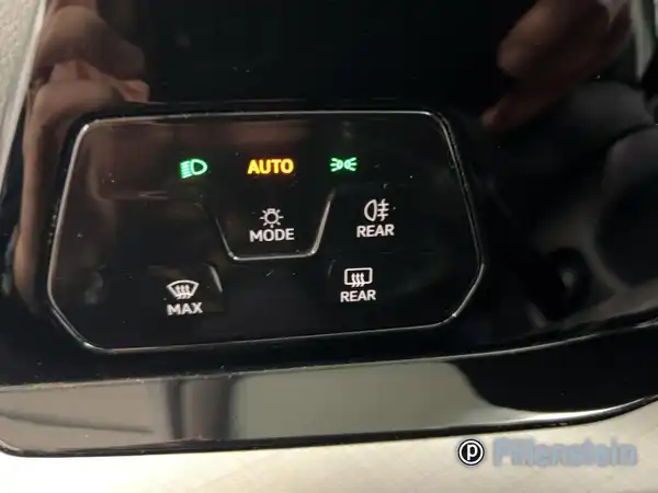 VW GOLF VARIANT (13/17)