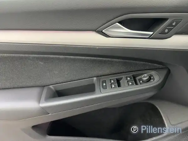 VW GOLF VARIANT (7/17)