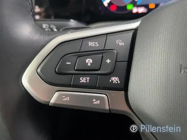 VW GOLF VARIANT (9/17)