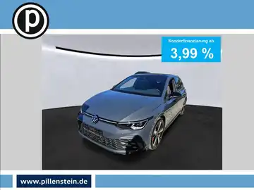 Das Bild zeigt einen silbernen VW Golf GTI von vorne. Es handelt sich um ein Anzeige-Bild mit einem Händlerlogo in der oberen linken Ecke und zusätzlichen Textinformationen zur Finanzierung.