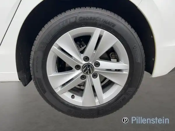 VW GOLF (4/17)
