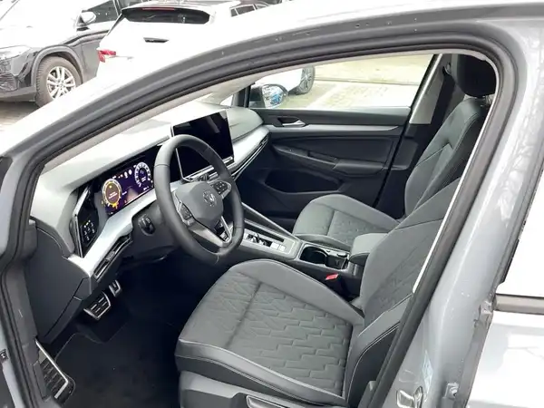 VW GOLF (8/16)