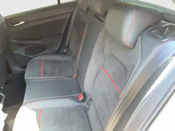 VW GOLF GTI (10/22)