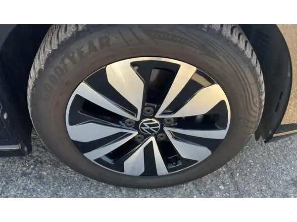 VW GOLF (5/8)