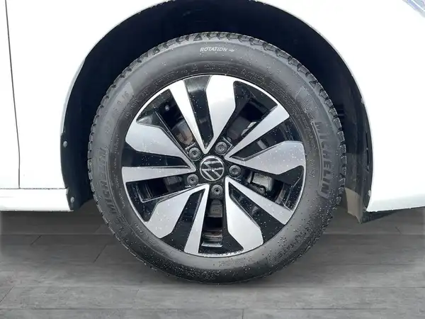 VW GOLF (8/16)