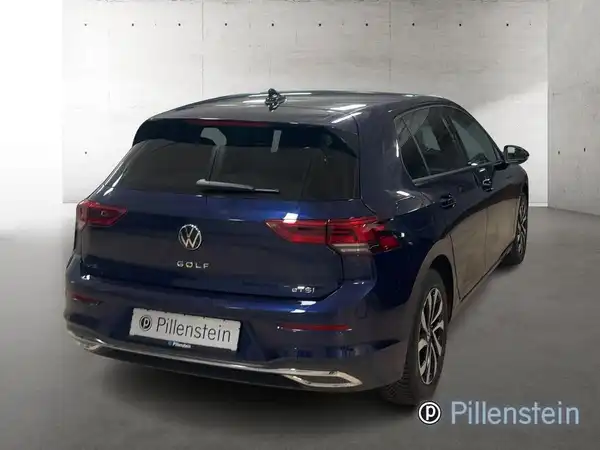 VW GOLF (4/17)