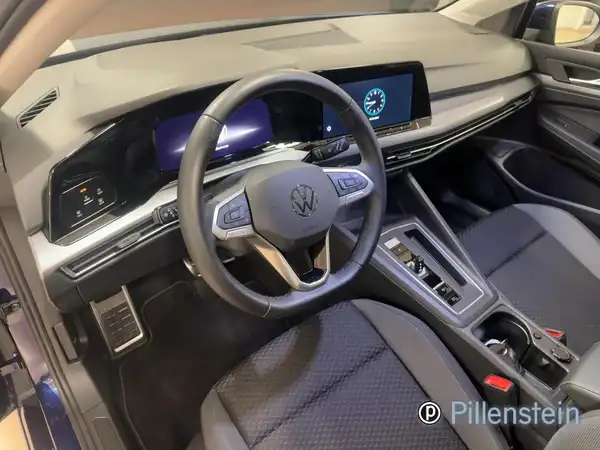 VW GOLF (8/17)