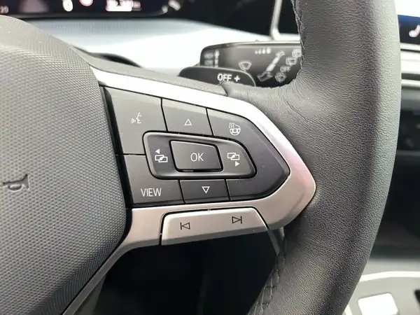 VW GOLF (14/18)