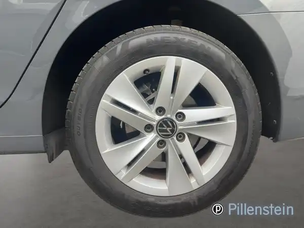 VW GOLF VARIANT (4/17)