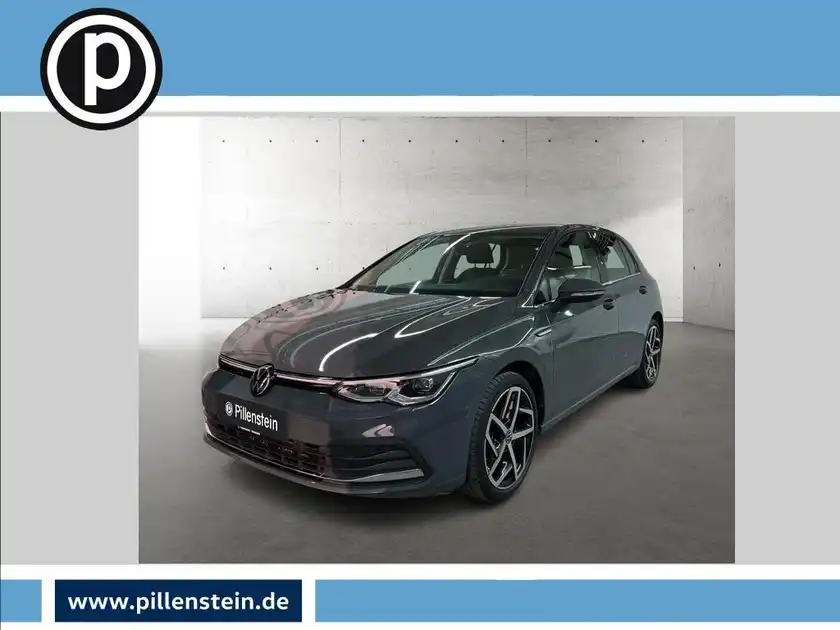Das Bild zeigt einen grauen VW Golf aus der Seitenansicht. Das Händlerinlogo von Pillenstein ist eingeblendet.