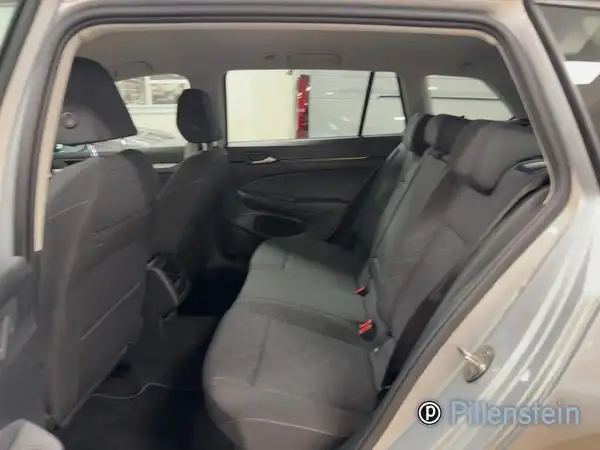 VW GOLF VARIANT (10/18)