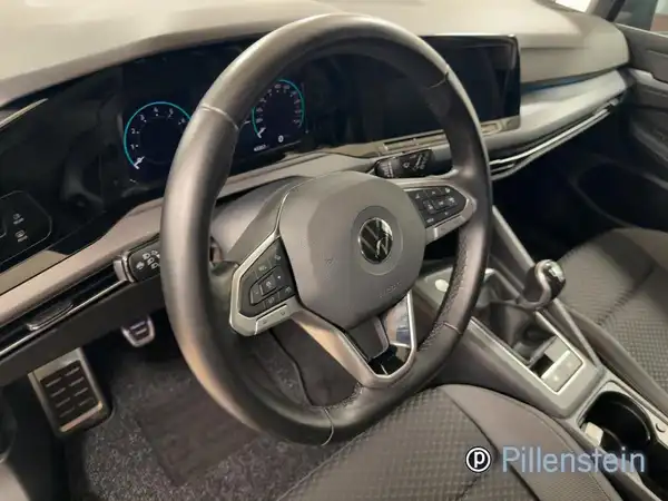VW GOLF (9/17)