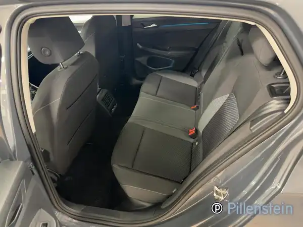 VW GOLF (10/17)