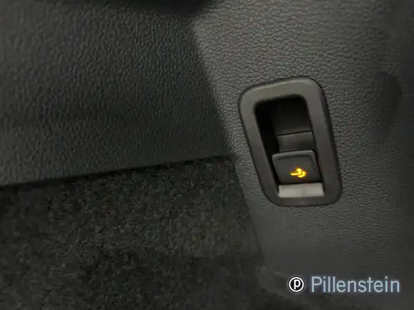 VW GOLF (15/17)