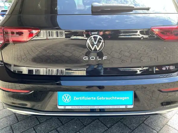 VW GOLF (13/22)