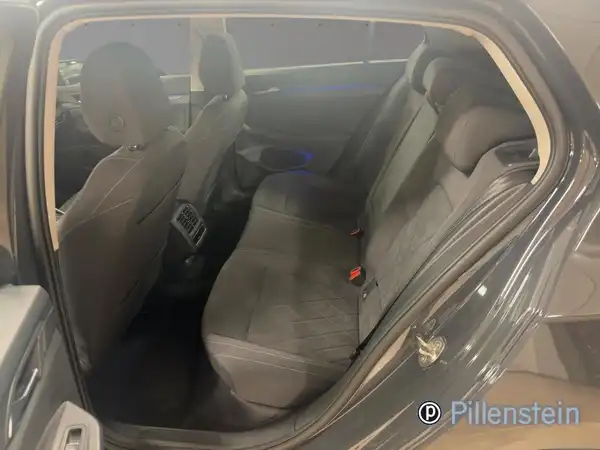 VW GOLF (10/16)
