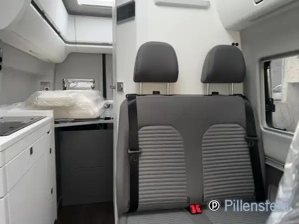 VW GRAND CALIFORNIA 600 (7/13)