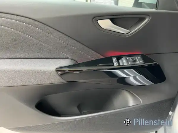 VW ID.3 (8/17)