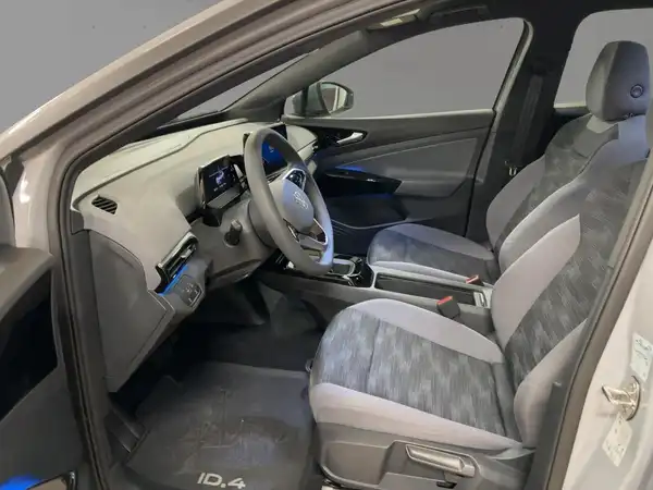 VW ID.4 (8/18)
