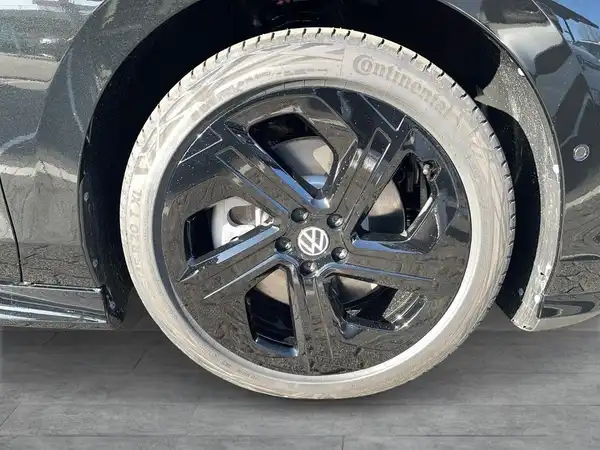 VW ID.7 (7/19)