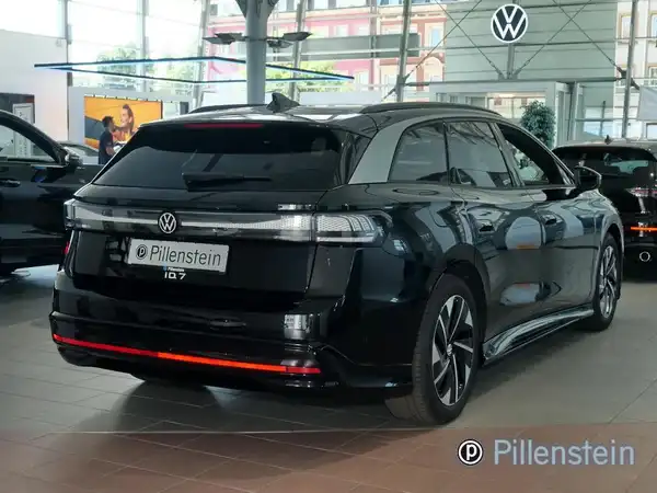 VW ID.7 (2/10)