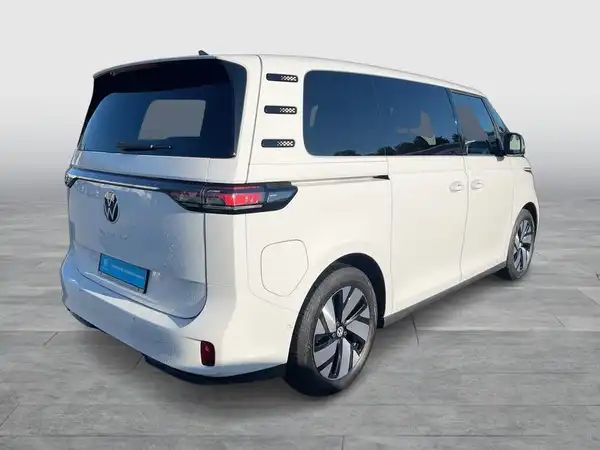 VW ID. BUZZ (8/17)
