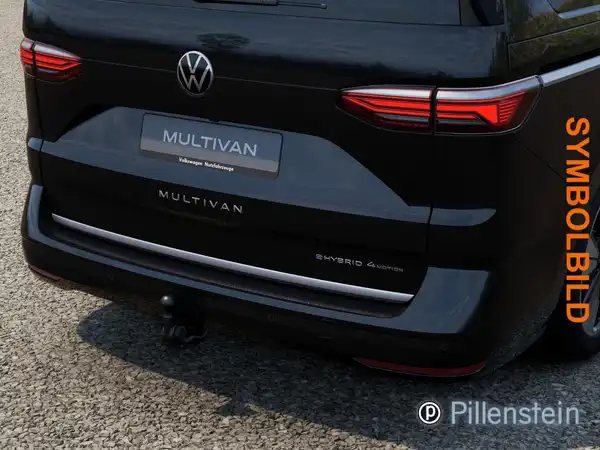 Das Bild zeigt die Rückansicht eines schwarzen VW MULTIVAN. Es enthält einen Händlerlogo und markante Texteinblendungen.