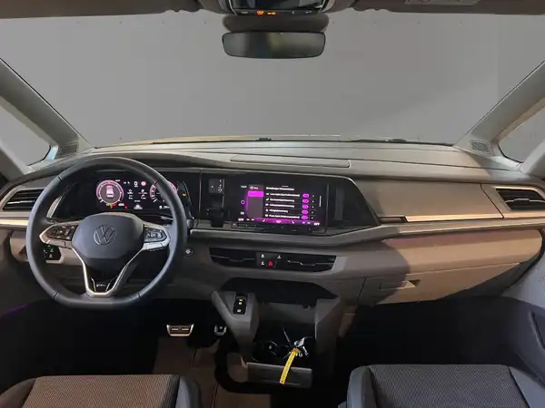 VW MULTIVAN (7/15)