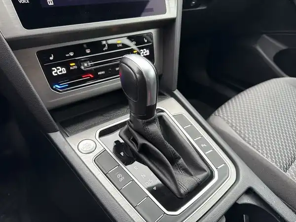 VW PASSAT VARIANT (19/20)