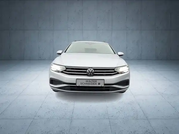 VW PASSAT VARIANT (9/20)