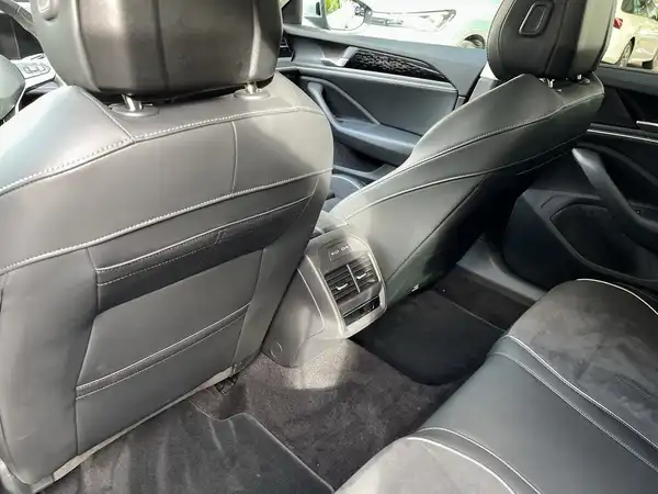 VW PASSAT VARIANT (17/27)