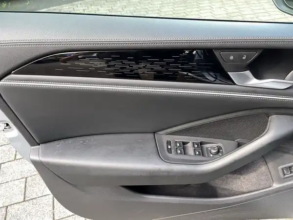 VW PASSAT VARIANT (18/27)
