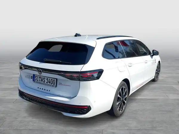 VW PASSAT (5/20)