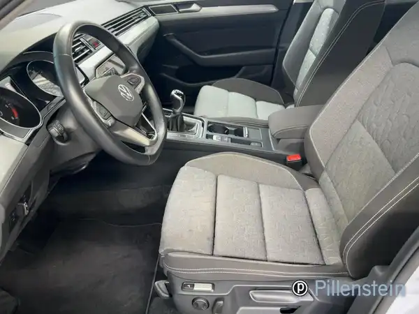 VW PASSAT VARIANT (7/15)