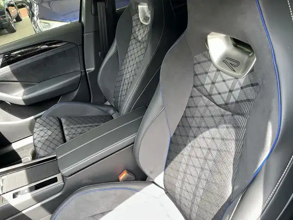 VW PASSAT VARIANT (15/22)